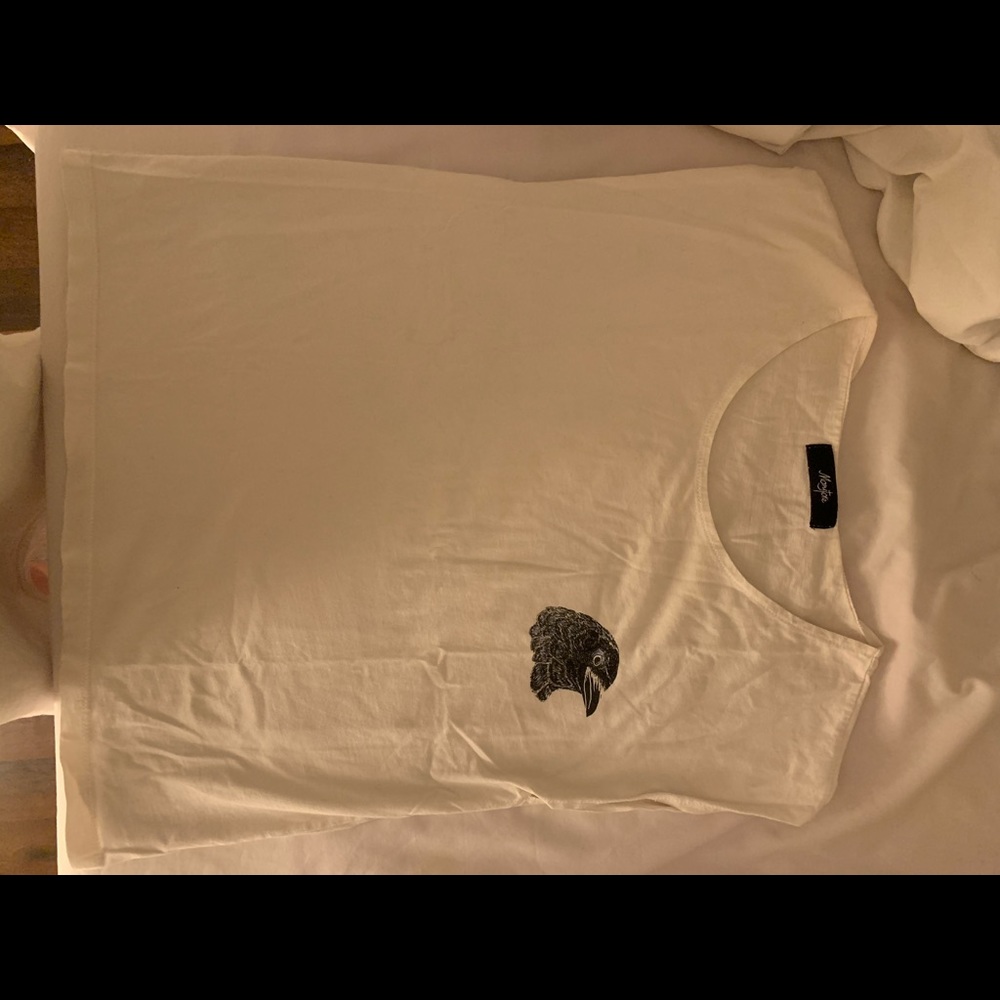 White tee